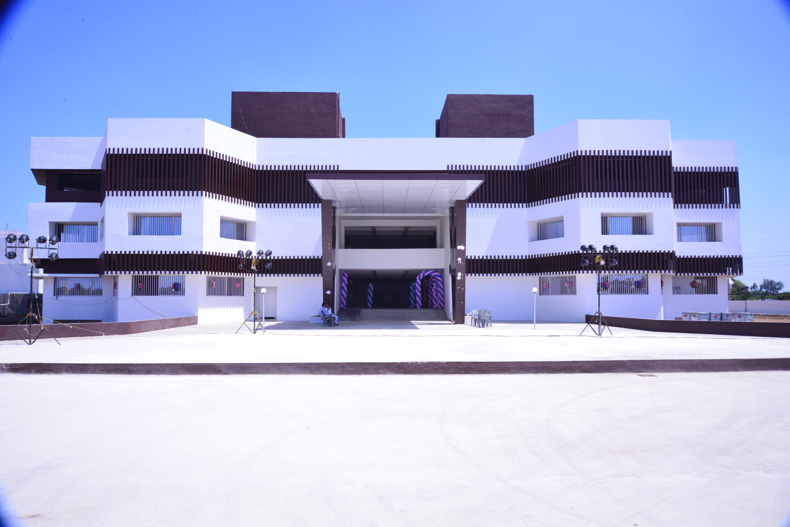 Monarch International School